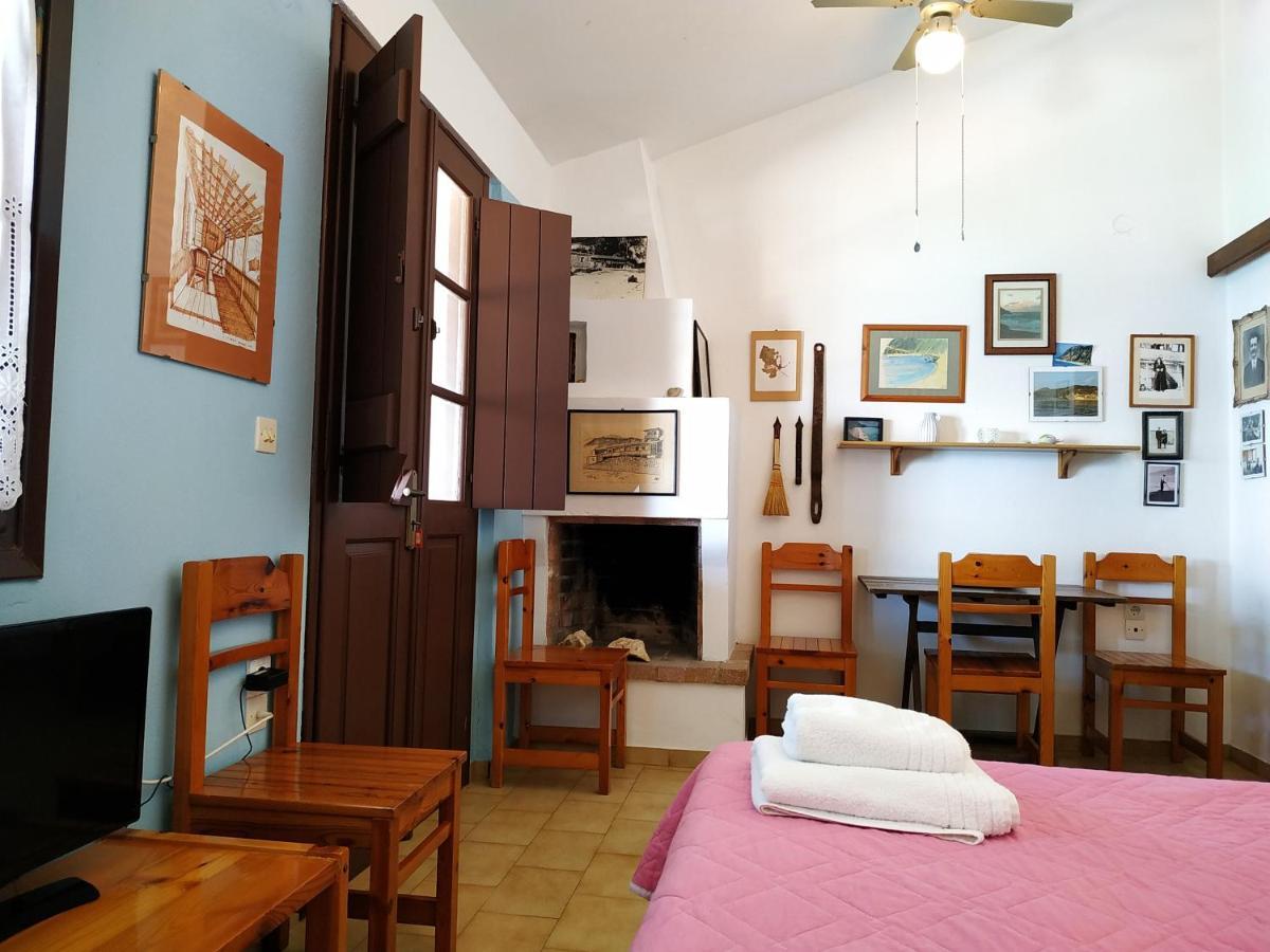 Fetsis Apartments Áyios Nikítas Esterno foto