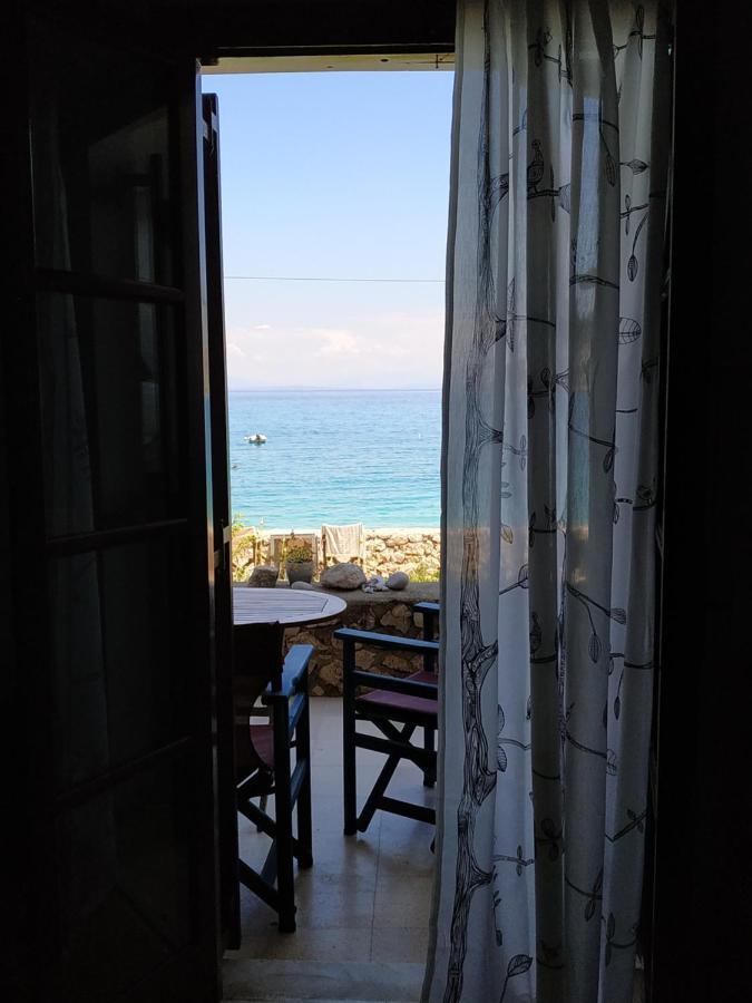 Fetsis Apartments Áyios Nikítas Esterno foto